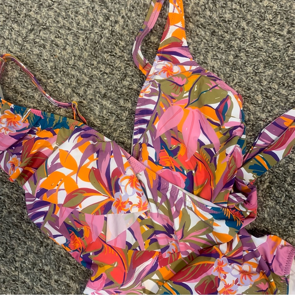Profile by Gottex Surplice Ruffle Floral V Neck One Piece Swimsuit - Picture 4 of 12